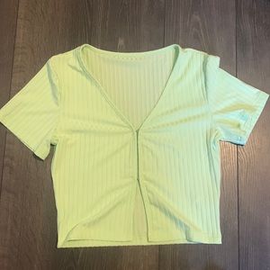 🥳3/25🥳Clasp front crop top